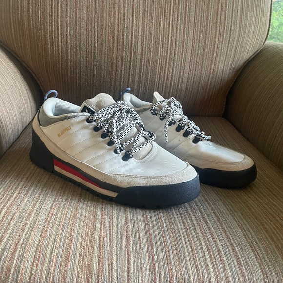 Adidas canvas shoes - Picture 4 of 4